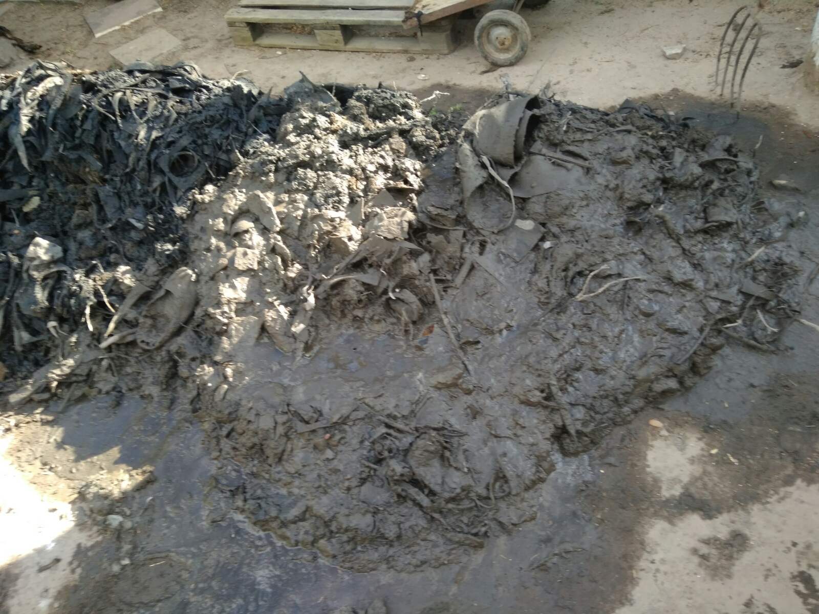 відходи із забрудненої криниці